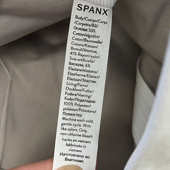 NEW Spanx On the Go Ultimate Opacity Classic White Shorts - Picture 13 of 13